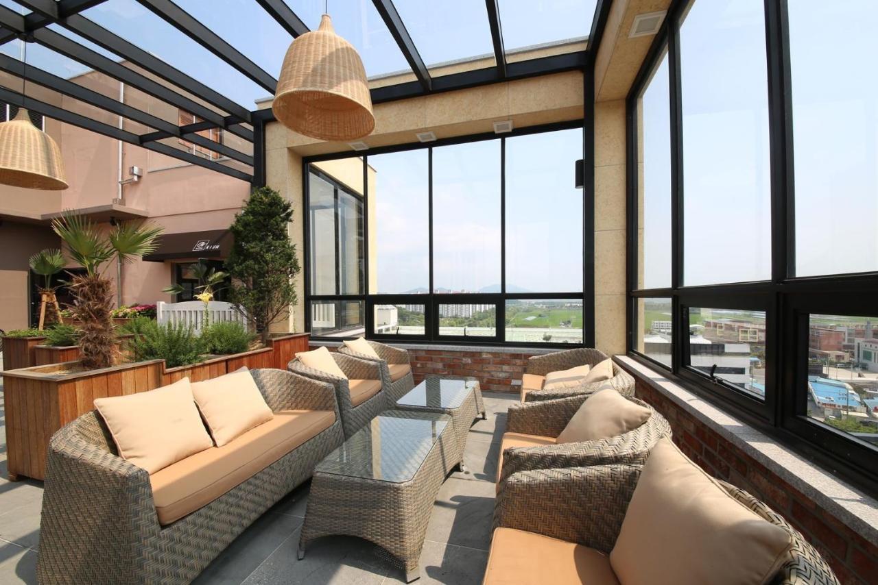 Hotel Raum Сунчхон Екстериор снимка