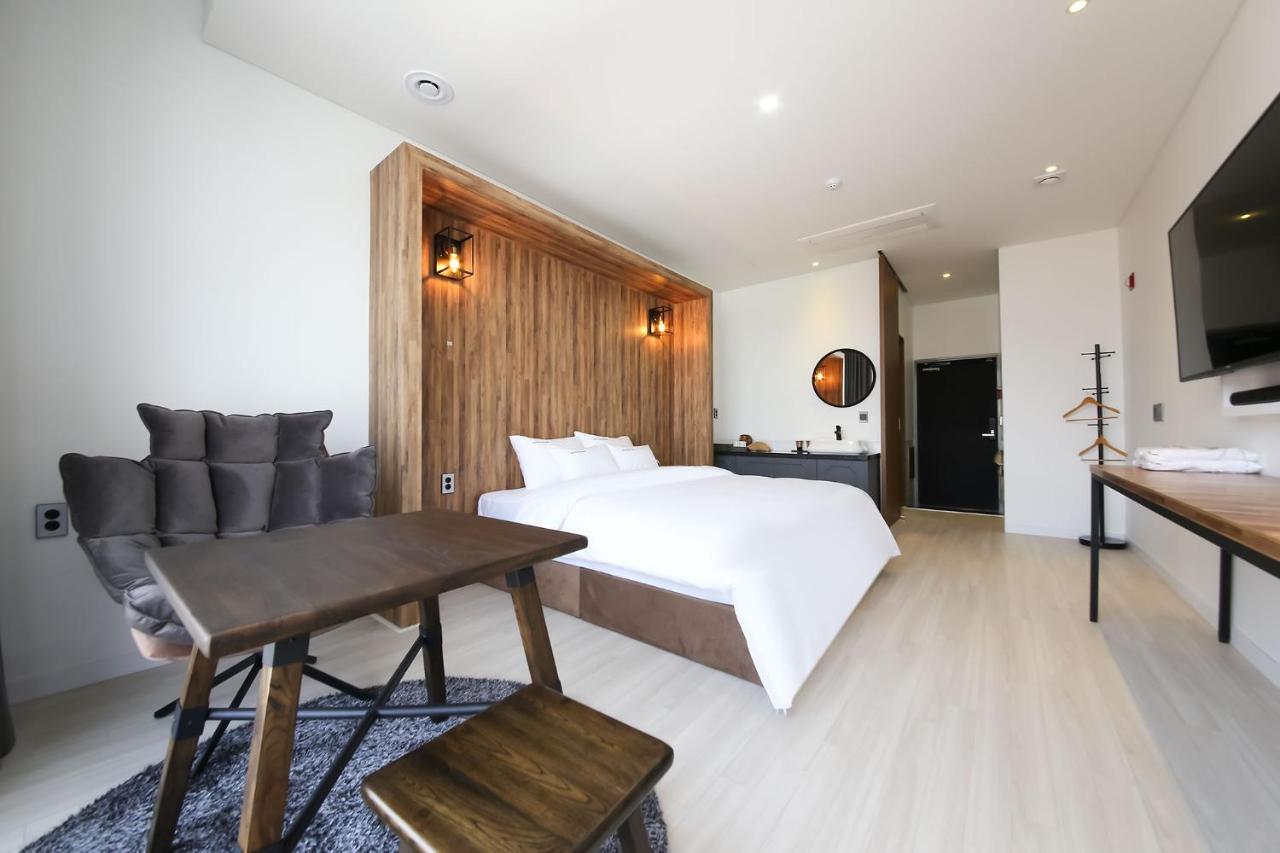 Hotel Raum Сунчхон Екстериор снимка