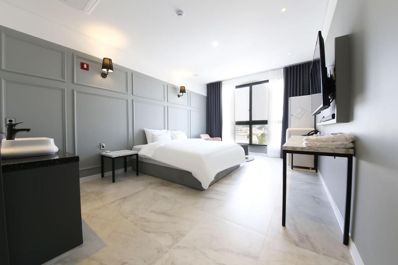 Hotel Raum Сунчхон Екстериор снимка